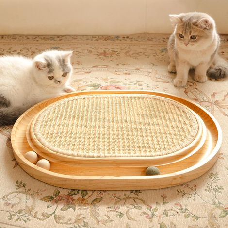 Griffoir en sisal - 2 en 1 - Jouet pour chat - Pin massif et coussin en sisal naturel et boules d'herbe - 43 x 33 x 3 cm - Tapis griffoir pour tous les chat