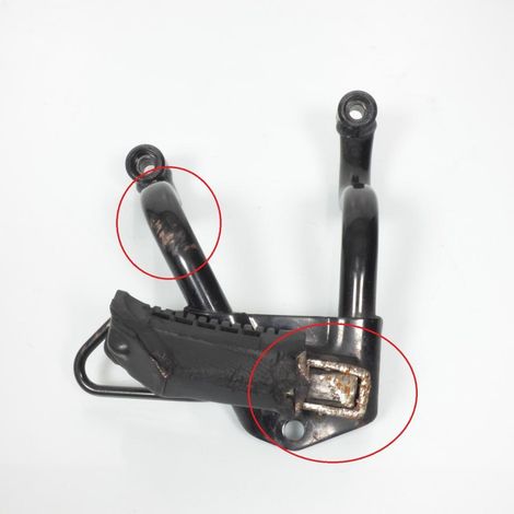 [PRODUIT D'OCCASION] Platine repose pied passager droit origine pour moto Suzuki 650 (1/4)