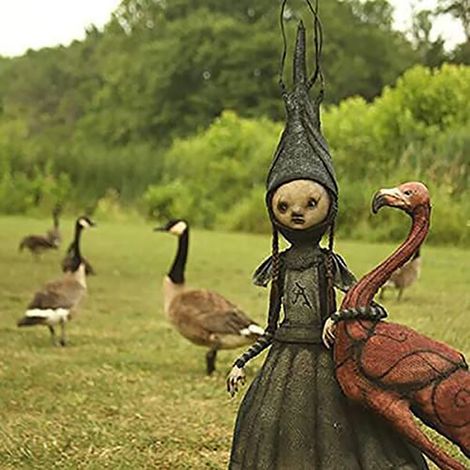 Statue de sorcière décorative en résine brillante, idéale pour Halloween, pour le salon ou la cour. Oiseau câlin. (1/5)