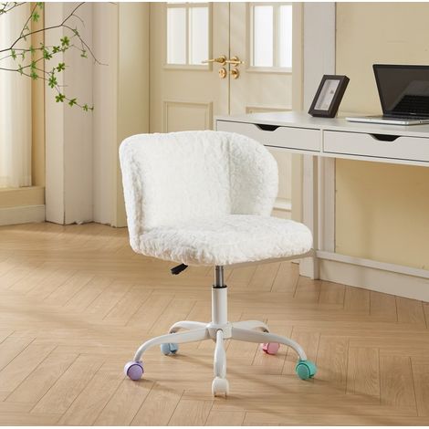 Chaise de bureau en fausse fourrure crème réglable et pivotante, roulettes silencieuses – dimensions sur demande (1/5)