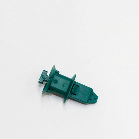 858151R000 est un clip décoratif destiné à fixer le panneau de garniture du montant A avant de la Hyundai Sonata i45. (1/5)