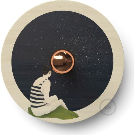 Fermaluce Romantic con paralume UFO in legno double-face illustrato da artisti vari (1/5)