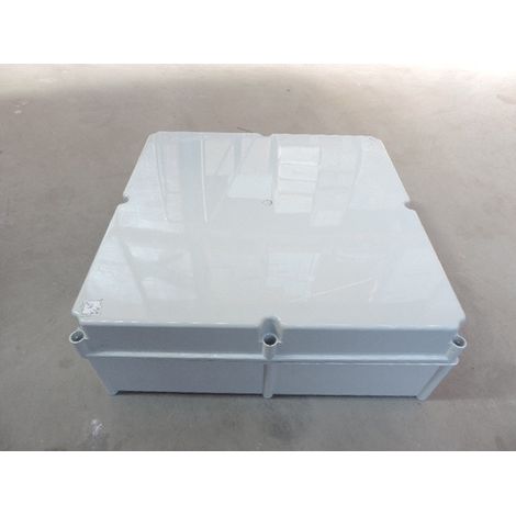 Boite polycarbonate avec couvercle opaque 540x540x170mm double isolation série MORVAN (1/2)