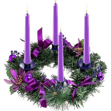 Couronne de l'Avent de Noël avec 4 bougeoirs, idéale pour décorer une table ou une église. (1/5)