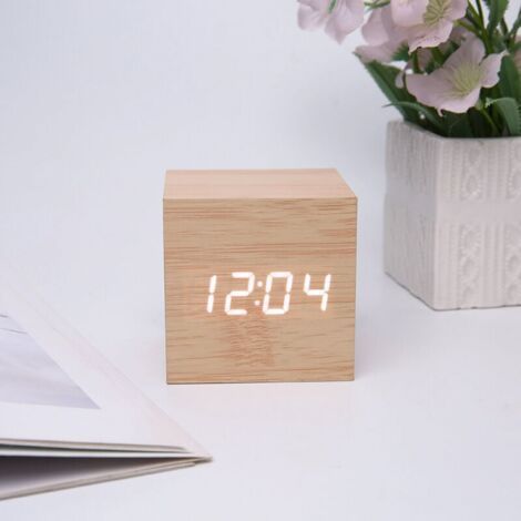 Réveil numérique à LED avec affichage de la date, de la température, 3 alarmes, 4 niveaux de luminosité, alimenté par batterie ou USB [Bois de bambou, lumière blanche] (1/4)