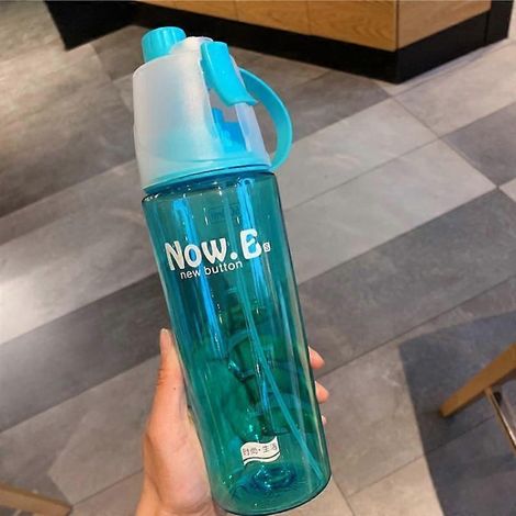 Erfrischender Sprühbecher für kreative Outdoor-Sportarten, blaue Plastikwasserflasche für die sommerliche Flüssigkeitszufuhr (OPP-Beutel) 400 ml (WZ1895) (1/5)