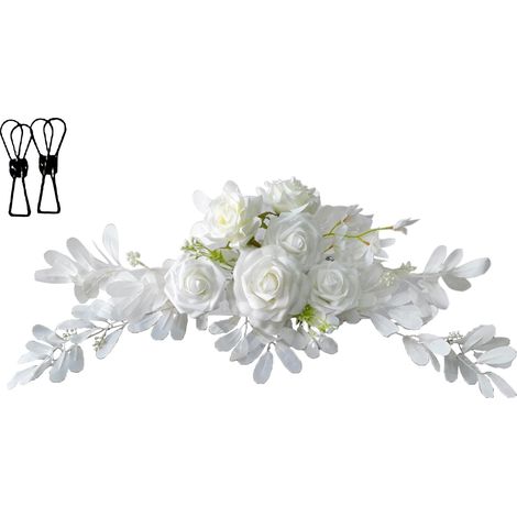 Willkommensschild für die Hochzeit mit Blumendekoration (1/5)