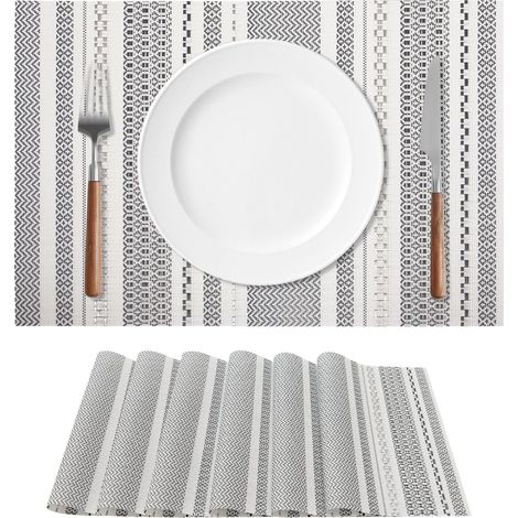 Sets de table bohème lavables, lot de 4 en PVC résistant à la chaleur, tissage durable pour dîners et fêtes. (1/5)