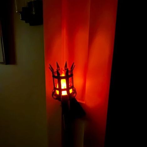 Kreatives neues Produkt: Mittelalterliche Fackel-Wandleuchte – wie abgebildet – fackelförmige Wandlampe – rotes Licht