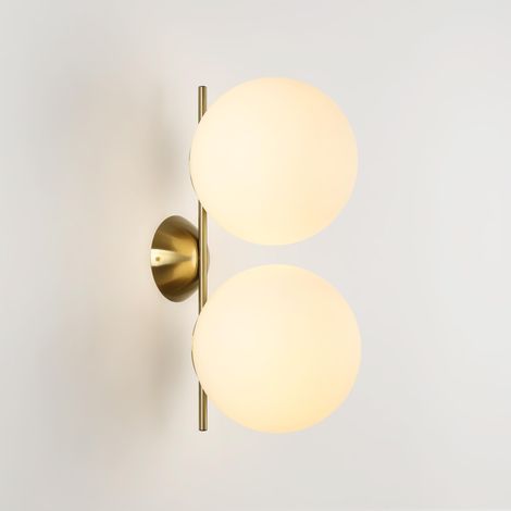 Applique murale d'intérieur VIC 220 – Applique murale moderne avec double boule en verre opale. Douille E27 40 W – Applique dorée minimaliste pour chambre, couloir, salon. (1/5)