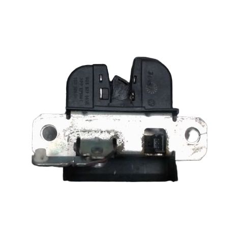 [PRODUIT D'OCCASION] Serrure Hayon  VOLKSWAGEN Polo 4 Phase 2  Diesel ♻️ Ref Oe. 6q6827505e - Garantie à vie (1/3)
