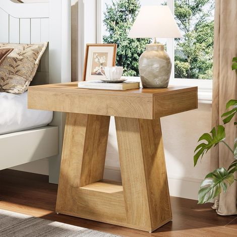 Tribesigns – Table de chevet moderne 2 étages en bois – Base trapézoïdale – Finition grain de bois – Surface spacieuse pour essentiels de nuit (1/5)