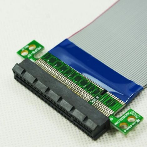 Cable de rallonge professionnel PCIe 4x Cable d'extension de carte graphique à angle de 90 degrés (1/4)