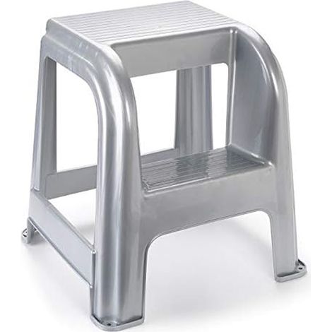 PLASTICFORTE taburete scala 44x42x45 cm plata , Taburete Scala 44 x 42 x 45 cm. plata.
-Fabricado en plástico de alta calidad.
-Incluye escalón para facilitar la subida.
-Color pla