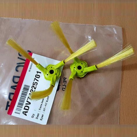 Lot de 2 brosses latérales pour robots aspirateurs LG HomBot séries VR6270LVM, VR65710, VR6260LVM, VR6370LVM, VR6281LVM et VR6377LVM (1/2)