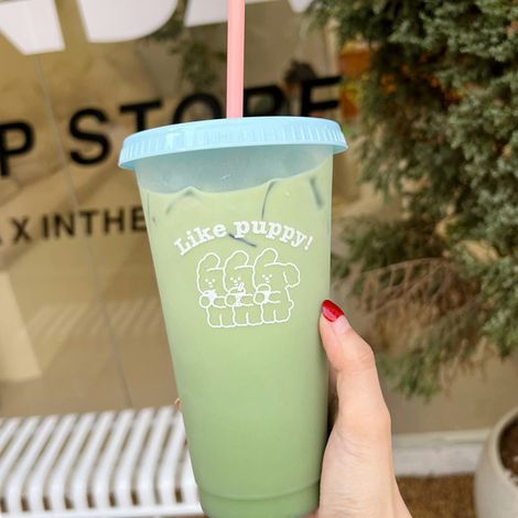 Bunter Sommer-Kaffeebecher, Plastikbecher mit Strohhalm, großes Fassungsvermögen, Teddybär-Design, 3er-Set trendiger Dekobecher (1/3)