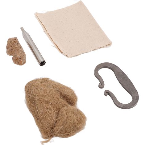 Ensemble d'outils pour allumer un feu : silex et acier, faucille et corde en coton. Des outils originaux et intéressants pour le camping. (1/5)