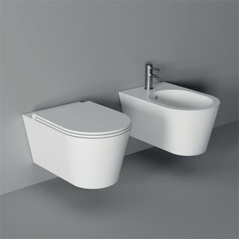 Sanitari Hide Round sospesi senza brida cm. 57x37 con sedile