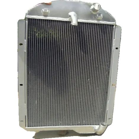 Radiador de aleación de aluminio, diseño de 3 filas, tamaño del núcleo 22 3/8" x 17 7/8", tamaño total 29 1/2" x 20 3/4", compatible con camionetas Chevy de 1941 a 1946. (1/5)
