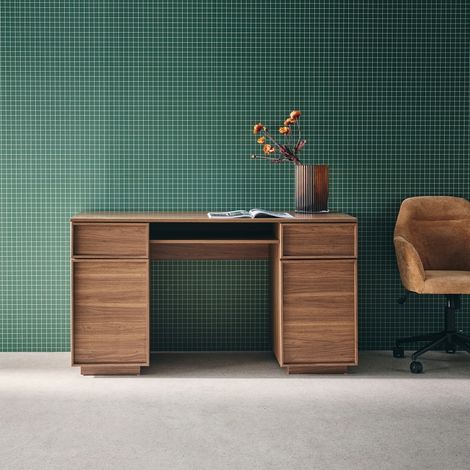 sweeek - Bureau effet bois noyer 2 portes 2 tiroirs 1 niche 140cm - L 140 x P 55 x H 77cm - Kuba (1/5)