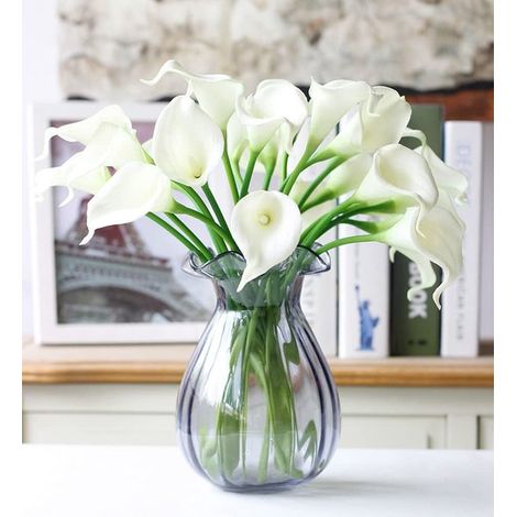 Dailygoods – 10 künstliche Calla-Lilien – Kunstblumen für den Innenbereich – Hochzeitsdekoration – Künstlicher Blumenstrauß – Seide – 33 cm hoch (1/5)