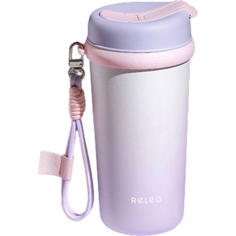 Mug isotherme en acier inoxydable, idéal pour emporter café et thé.