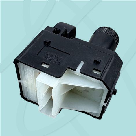 84872-F4030 is a power mirror adjustment switch for Toyota Land Cruiser, Alphard, Vellfire, and CHR. (1/4)