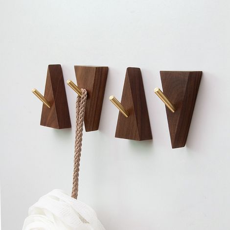 Set mit 4 dreieckigen Wandhaken aus Massivholz – Walnuss – Dekorative Retro-Garderobenhaken für Kleidung – Wandhaken für Mäntel, Taschen, Hüte, Schlüssel und Accessoires (1/5)