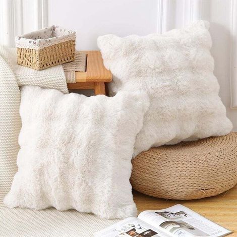 Set aus zwei dekorativen Kissenbezügen aus weicher Wolle, luxuriöse Kissenbezüge, geeignet für Sofas und Schlafzimmer, cremeweiß, 45 x 45 cm. (1/3)