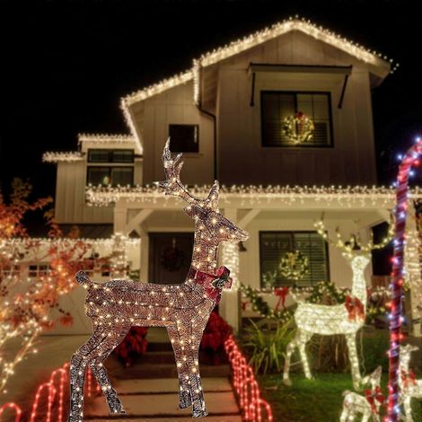 Décorations de Noël : cerf, guirlande lumineuse, piquets, écharpe, décoration extérieure pour la pelouse