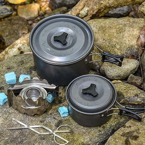 Réchaud à alcool portable coupe-vent de petite capacité (environ 50 cl) pour le camping et la randonnée. (1/5)
