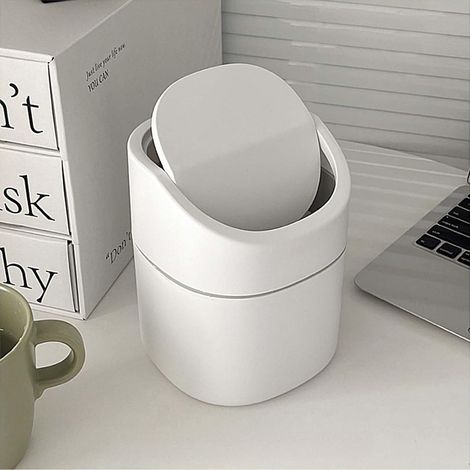 Mini-Abfalleimer (2 l) fürs Büro – Kompakter Mini-Mülleimer mit Druckknopfdeckel, ideal für Büro, Kosmetikzimmer, Badezimmer und Schlafzimmer. (1/5)