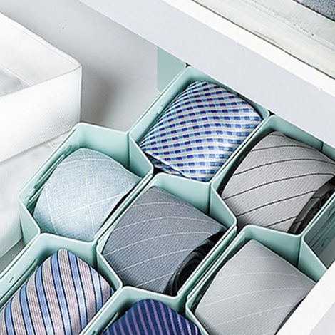 12-teiliger Schubladenorganizer mit Fächern, ideal für den Haushalt, insbesondere zur Aufbewahrung von Socken und Unterwäsche. Trennwände aus Kunststoff, hellblau. (1/5)