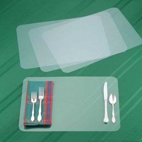 Transparente Kunststoff-Tischsets, geeignet für Küchentische, transparent und langlebig.