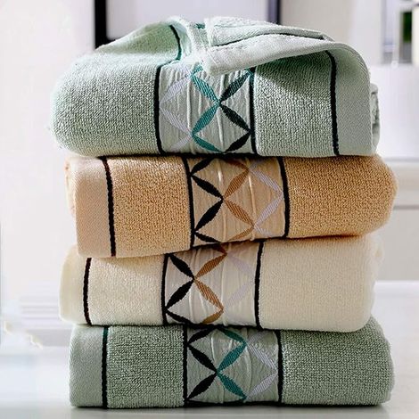 Lot de 4 serviettes de toilette en coton, 100% coton, imprimées, ultra douces et très absorbantes pour une utilisation dans la salle de bain, 36 x 76 cm. (1/3)