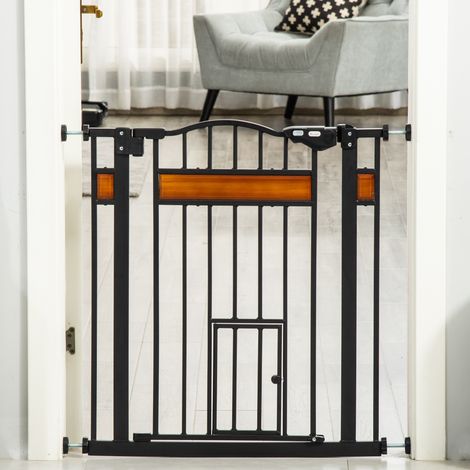 Cancelletto di sicurezza per animali domestici con doppio sistema di chiusura, non richiede foratura, da 74 a 80 cm, in acciaio e legno di pino nero.
