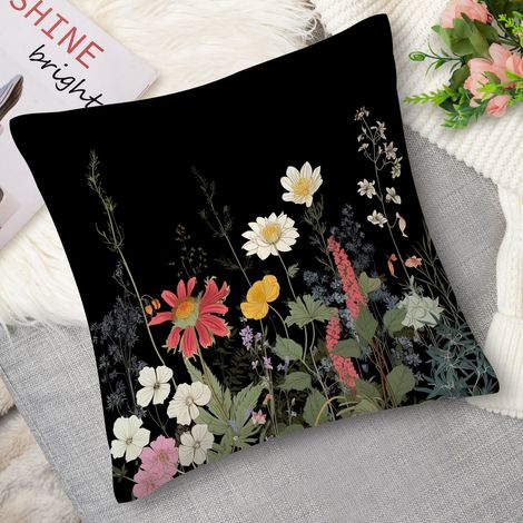 Coussin décoratif motif fleurettes, style champêtre (1/5)