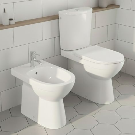 Sanitari monoblocco con scarico a parete e sedile termoindurente con chiusura standard – Selnova (1/5)