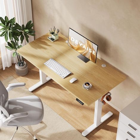 Bureau réglable en hauteur 160 × 70 cm, moteur silencieux avec 3 hauteurs préréglées, plage de réglage de 72 à 118 cm, bureau ergonomique assis-debout pour le bureau, finition chêne (1/5)