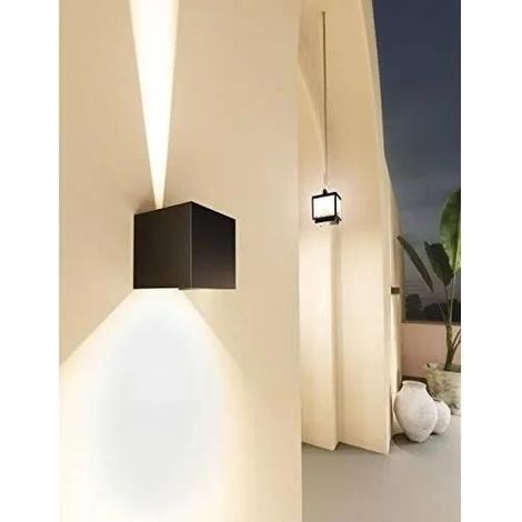 Beneito Faure LED Wandlampe Schwarz Modern 6,8W