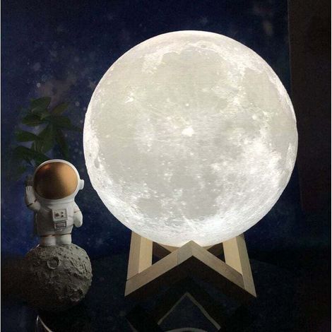Lampe de chevet lune 3D 15 cm – 3 couleurs LED – Support en bois – Rechargeable USB – Autonomie jusqu'à 20h (1/5)