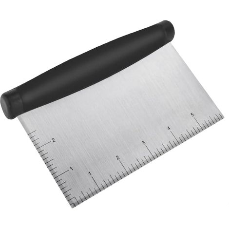 Spatule Patisserie - Grattoir Pate Acier Inoxydable avec Echelle de Mesure - Coupe Pizza et Fondant - Lisse Gateaux Ramasse Legumes - 16 x 10 cm - 1 piece
