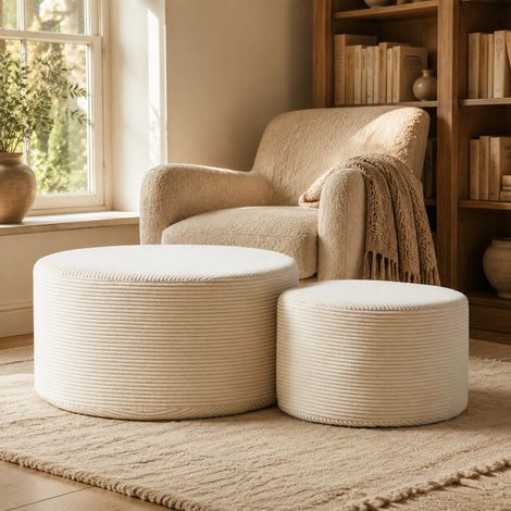 Set de 2 mesas de centro redondas de tela y espuma beige sin montaje DESVIAE (1/5)