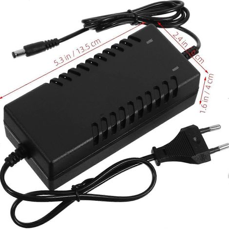 Coffre-fort dissimulé avec apparence de chargeur discret et compartiment secret compatible avec argent liquide, clés et coffre-fort de voyage (1/4)