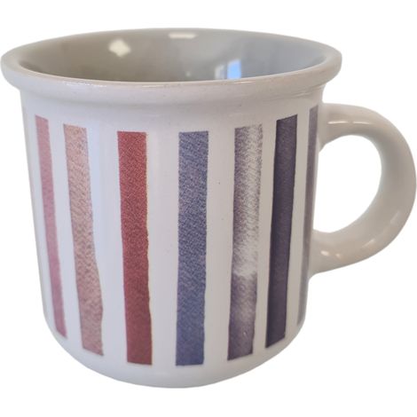 Tasse blanche et grise en grès motif rayée (1/2)