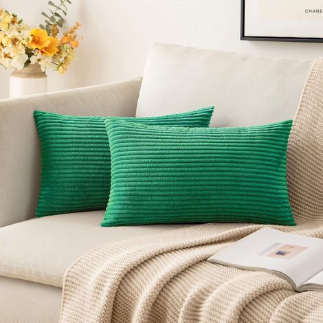 Lot de 2 housses de coussin en velours côtelé 30 x 50 cm, vert foncé, pour canapé ou chambre. (1/5)