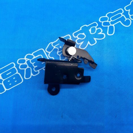 Suitable for Nissan 2011-2018 Sunny Versa and Sylphy trunk latches and tailgate hooks. (1/4)