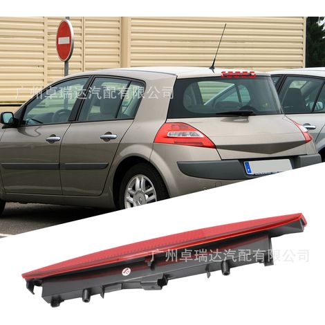 Die Referenznummer 8200175538 bezieht sich auf die erhöhte Bremsleuchte bei Renault Megane Fahrzeugen, die zwischen 2003 und 2008 hergestellt wurden. (1/4)