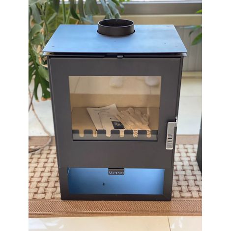 Estufa de Leña Verso Rheia 5 kW, Calefacción Eficiente y Ecológica para Hogar (1/5)
