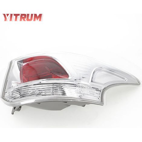En stock : 8330A788, convient aux pièces automobiles Mitsubishi Outlander 2013-2015, feux de freinage et feux arrière. (1/2)